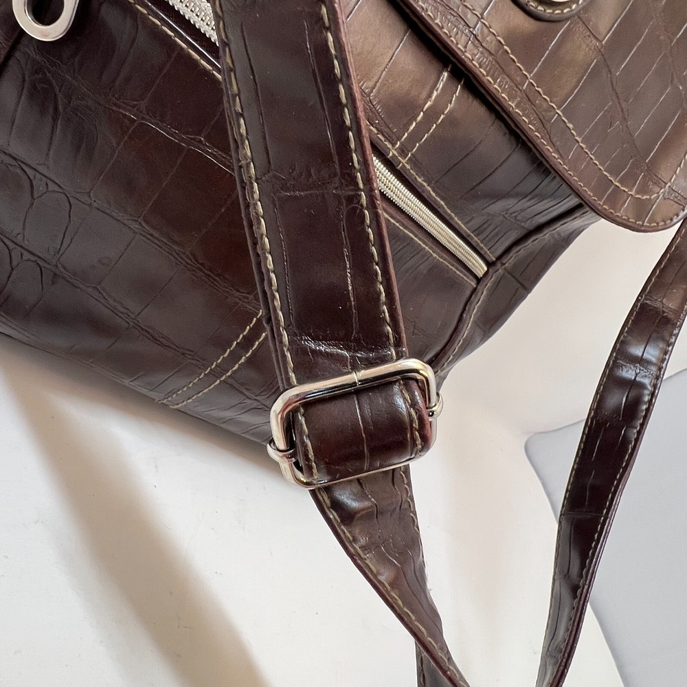 Relic Brown Crossbody Faux Leather Purse Crocodile Style Zip Closure - Picture 4 of 16